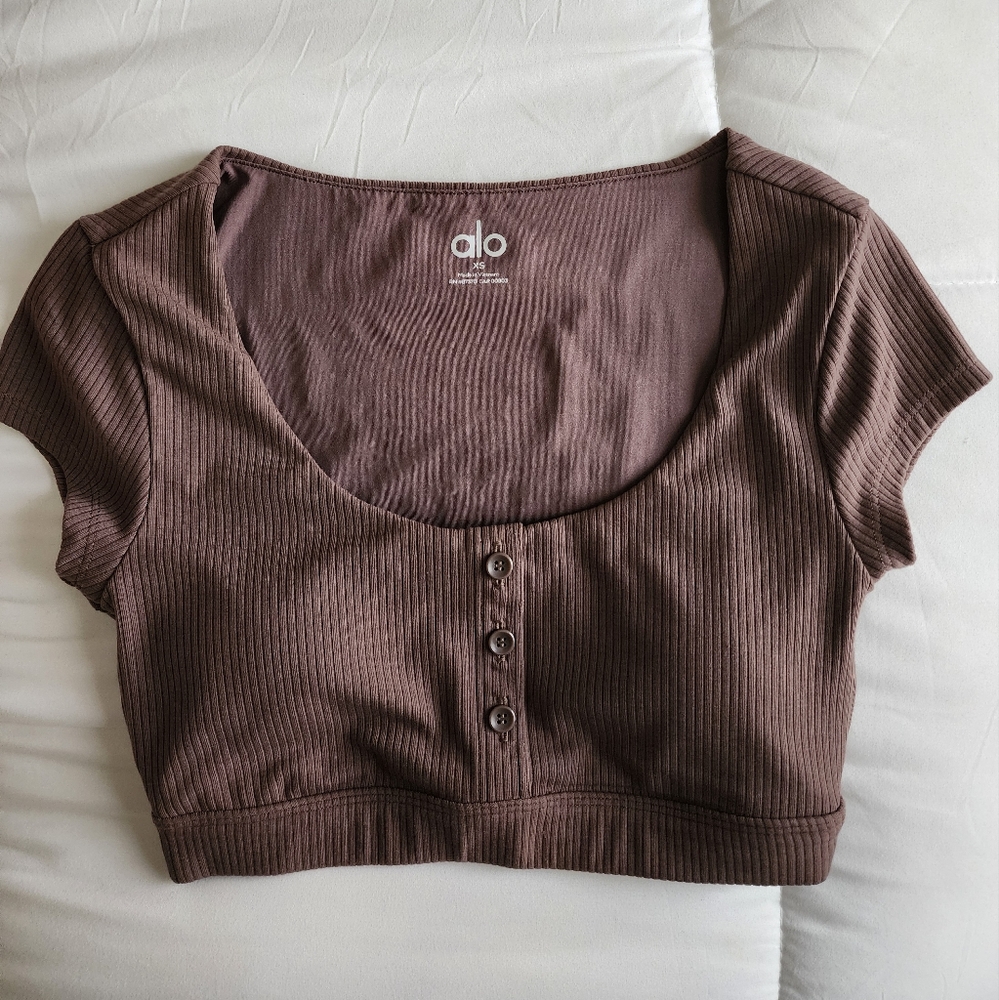 ALO Yoga Women's Brown Ribbed Crop Top